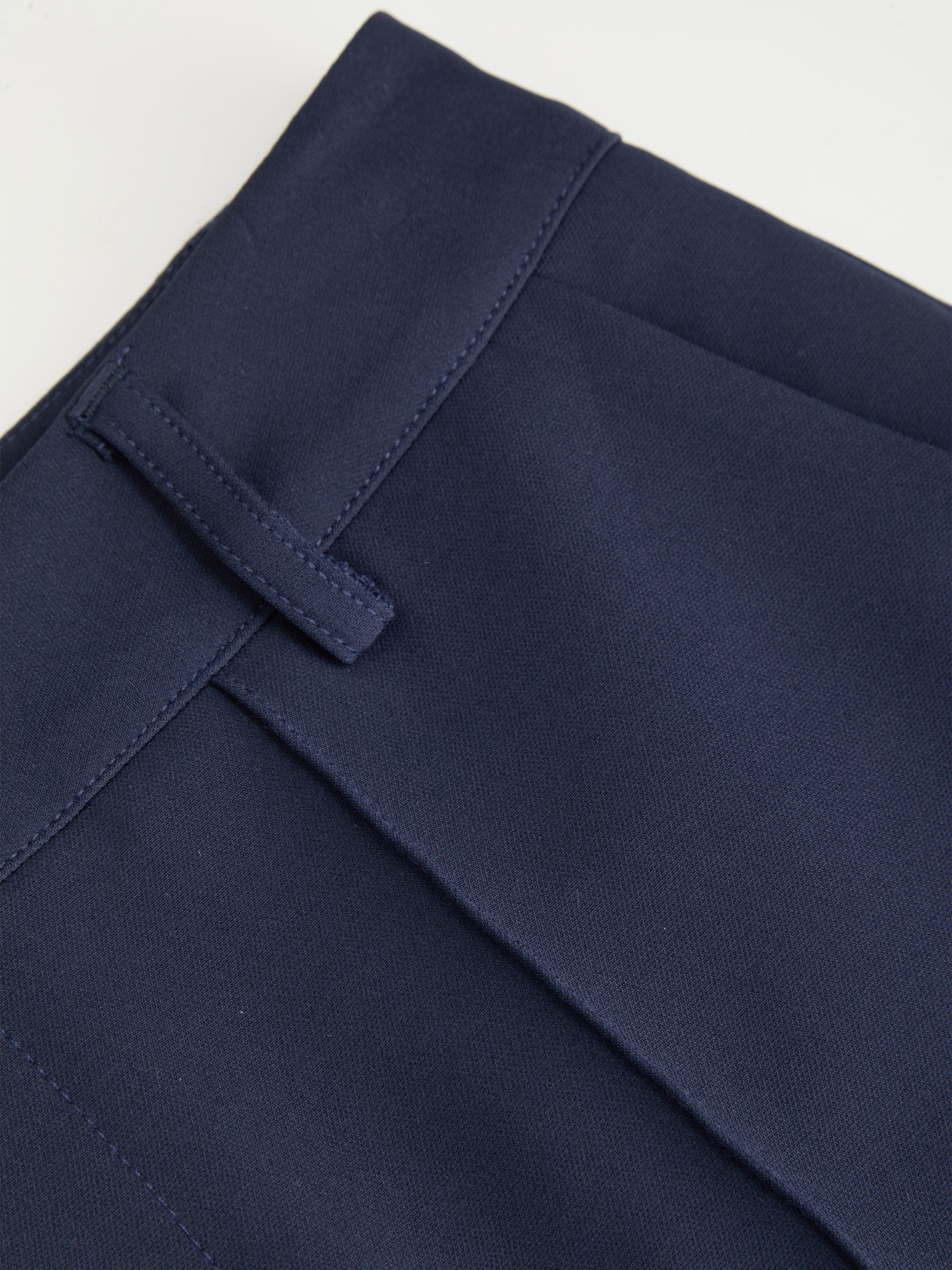 Mid Rise Pocket Flared Trousers